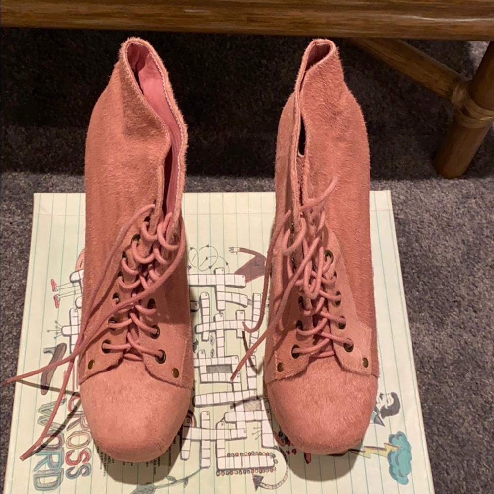 Jeffery Campbell Lita pink fur size 10